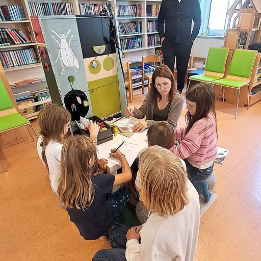 PHOTO-2025-09-27-19-10-16(1) PHOTO-2025-09-27-19-10-16(1)