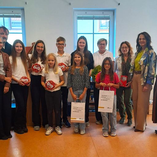 PHOTO-2025-09-27-19-10-19 PHOTO-2025-09-27-19-10-19