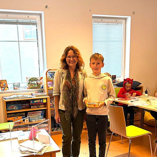 PHOTO-2025-09-27-21-19-21(9) PHOTO-2025-09-27-21-19-21(9)