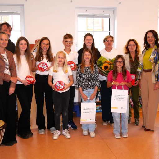 PHOTO-2025-09-29-13-07-22(1) PHOTO-2025-09-29-13-07-22(1)